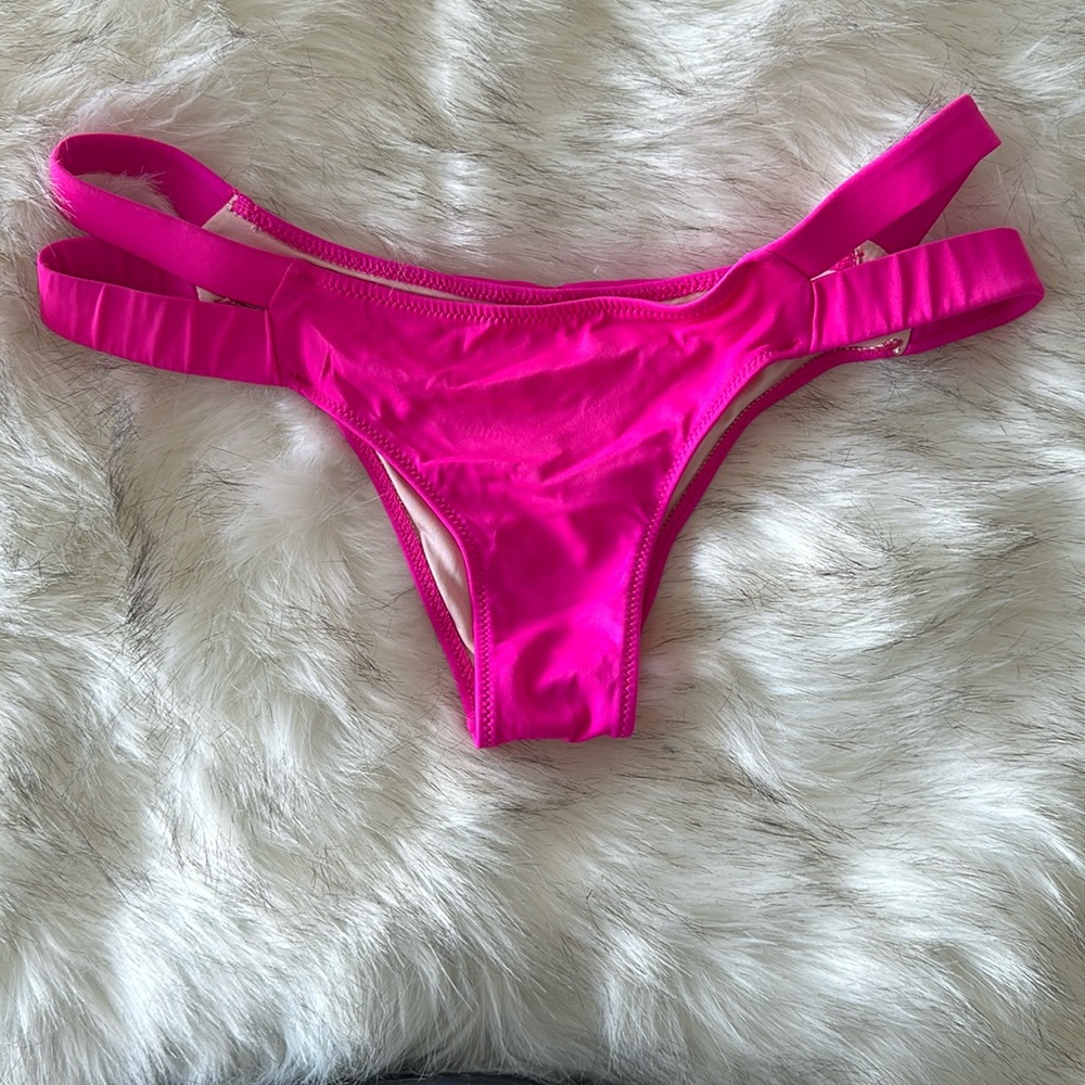 Victoria’s Secret bikini bottom pink